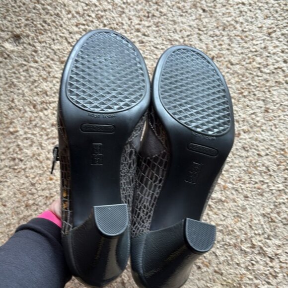 Aerosoles Elegant Gray Mary Jane Heels size 10 - Picture 6 of 7